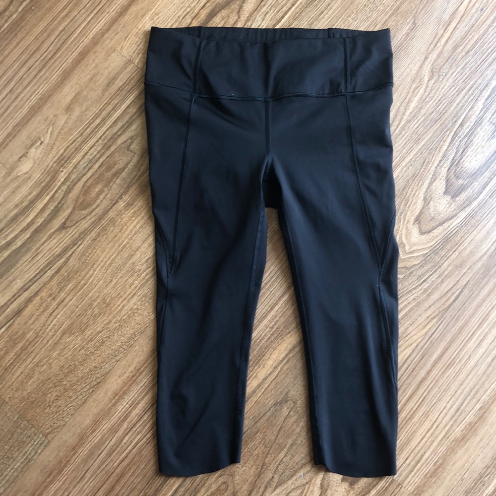 Athleta Cropped Leggings